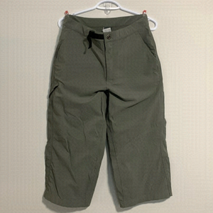 MEC Cargo Capris with Adjustable Waist Colour Army Green Size 8